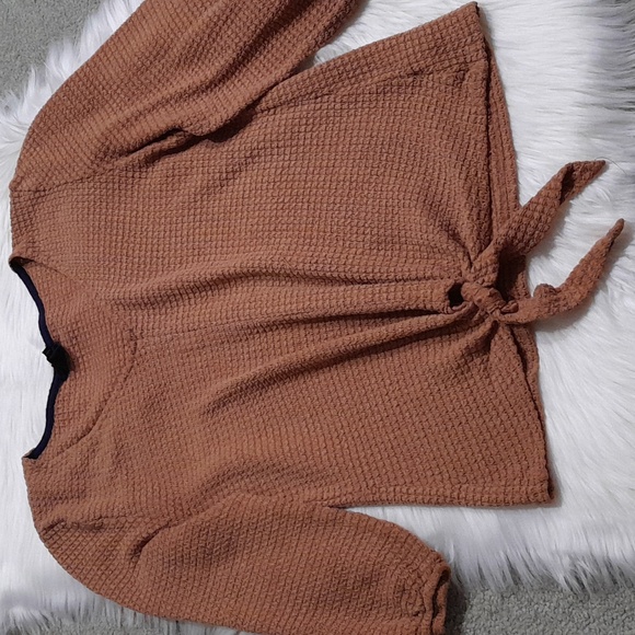 W5 Women's Medium Knitted Brown V-Neck Sweater Top with Tie Detail - Picture 3 of 4